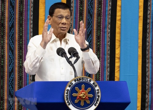 Tổng thống Philippines Duterte thăm Nga thể hiện "gắn bó lâu dài"