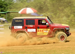 Xe Trung Quốc so tài off-road ở Hà Nội