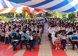 Đánh bài trong trường, sinh viên ĐH Sư phạm Kỹ thuật TP.HCM bị kỷ luật