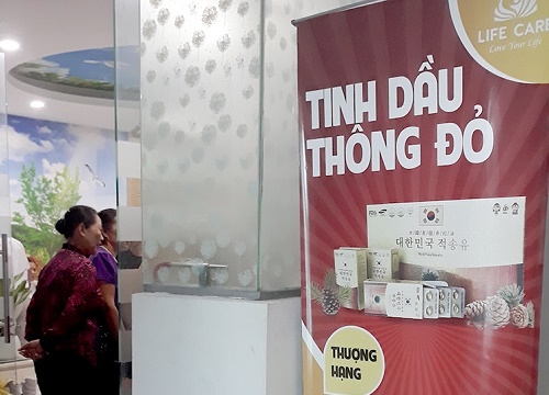 Bất thường chiêu thức "thổi" tinh dầu thông đỏ như thần dược của Life Care