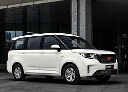 Cận cảnh mẫu minivan Wuling Hong Guang Plus 2020 độc quyền tại Trung Quốc