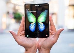 Galaxy Fold nhận bản cập nhật đầu đầu tiên, giới hạn tại một số thị trường