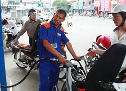 Giá xăng dầu ngày 1/10: Lao dốc mạnh