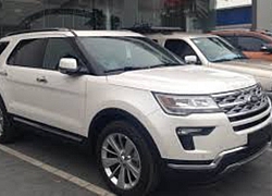 Ford Explorer và Toyota Fortuner &#8211; cặp đôi từng bán &#8216;bia kèm lạc&#8217; phải chạy đua giảm giá 100-200 triệu để chào khách Việt