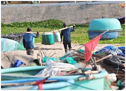 Khám phá làng chài chỉ dùng thuyền thúng để ra khơi