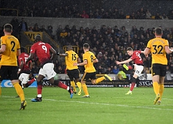 Né bóng để McTominay ghi bàn, Xhaka bị công kích dữ dội