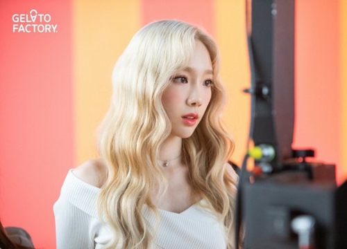 Taeyeon (SNSD) xác nhận comeback solo trong tháng 10, đối đầu trực diện với IU