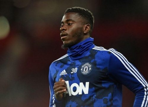 Vì sao Solskjaer loại Wan-Bissaka khỏi đội hình Man Utd?