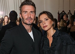 Vợ chồng David Beckham quấn quýt không rời