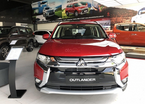 Giảm giá niêm yết gần 52 triệu đồng, Mitsubishi Outlander tham vọng đấu Honda CR-V