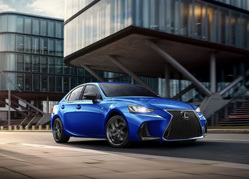 Lexus IS F-Sport 2020 phiên bản Blackline ra mắt, giới hạn 900 chiếc với giá từ 1,1 tỷ VNĐ