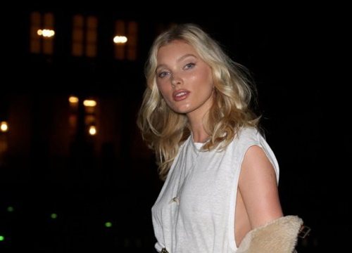 Mẫu nội y Elsa Hosk 'thả rông' vòng 1 với áo mỏng tang đi sự kiện