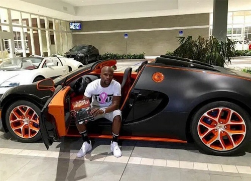 Mayweather khoe 5 chiếc Rolls-Royce