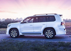 Toyota Land Cruiser 200 độ thân hầm hố nhưng nội thất còn đáng chú ý hơn