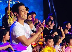 Siwon (Super Junior) cùng đàn em nhóm NCT đến Việt Nam làm từ thiện