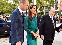 Trong khi em dâu Meghan bị soi ăn mặc thiếu chỉn chu thì Công nương Kate Middleton vừa xuất hiện đã được khen ngợi vì điều này