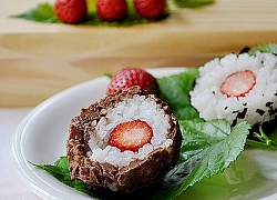 Ấn tượng với cơm viên dâu tây bọc socola
