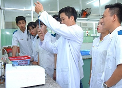 Chạy đua thành trường cao đẳng chất lượng cao
