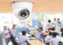 Góc tối nhất chính là ngay dưới camera lớp học