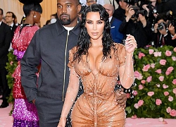 Những lần diện trang phục bó sát phản cảm của Kim Kardashian khiến fan đỏ mặt