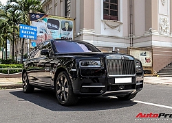 Rolls-Royce Cullinan giá đồn đoán 30 tỷ bất ngờ xuất hiện trên phố Sài Gòn