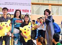 Sài Gòn Tân Thời - Đoàn lô tô đầu tiên thực hiện tour diễn vòng quanh các trường đại học