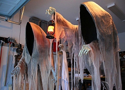 Trang trí Halloween ngoài sân vườn kiểu này chắc chắn khiến hàng xóm run bần bật vì sợ hãi