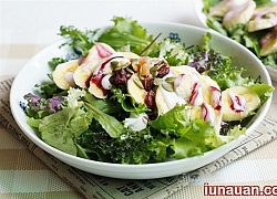 Giữ dáng siêu xinh với cách làm món salad chuối vừa ngon vừa dễ !