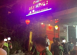 Huế : Đột kích quán karaoke lúc rạng sáng, phát hiện 25 khách dương tính với ma túy