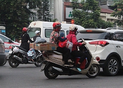 Không khí ô nhiễm, người Hà Nội có muôn kiểu "bảo vệ đường thở"