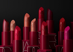 Nars 25 năm phá vỡ giới hạn làm đẹp qua màu môi phái đẹp