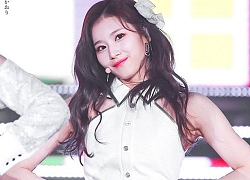 Sana (Twice) xứng danh 'nữ thần thế hệ mới' khi 'chấp hết' các tông màu nhuộm tóc khó nhằn