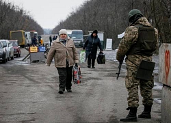 Ukraine đưa 800 cảnh sát đến Donbass