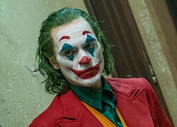 7 câu thoại ám ảnh của Joker: "Tôi từng nghĩ cuộc đời mình là một vở bi kịch nhưng giờ tôi nhận ra đó là một vở hài kịch"