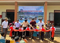 Chung tay "gieo chữ" cho con em đồng bào vùng cao