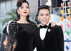 Dàn sao đình đám nhất showbiz đội mưa đến dự show kỷ niệm 10 năm làm nghề của NTK Tuấn Trần