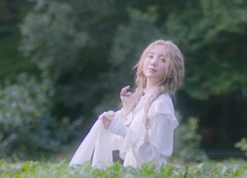 Kei (Lovelyz) như nàng thơ, đẹp lung linh trong MV solo đầu tay "I Go"