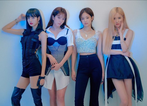 Stylist BlackPink hay để Jisoo diện đồ giá rẻ, kém nổi bật nhất nhóm