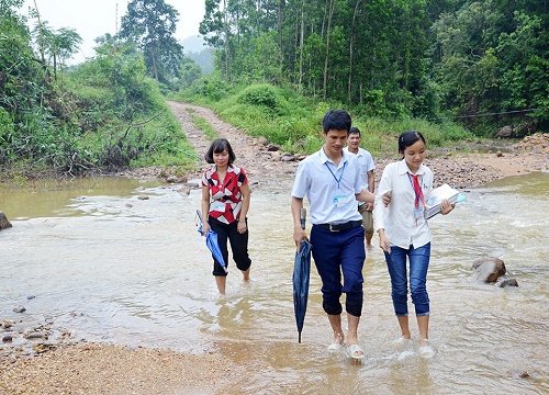 Thầy giáo Lĩnh chia sẻ những kỷ niệm gắn bó với học sinh vùng cao