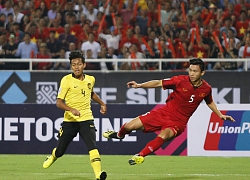 Việt Nam vs Malaysia: HLV Park Hang Seo tin Văn Hậu hay Văn Thanh?