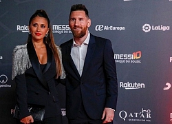 Messi "tay trong tay" cùng bà xã ra mắt show diễn cuộc đời