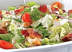 Vóc dáng thon gọn với cách làm salad dưa chuột cà chua sốt mayonnaise