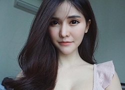 Cận cảnh vòng một đẫy đà của hot girl bỏ nghề cô giáo theo nghiệp người mẫu - thế nhưng ảnh quá khứ mới khiến dân mạng ngỡ ngàng