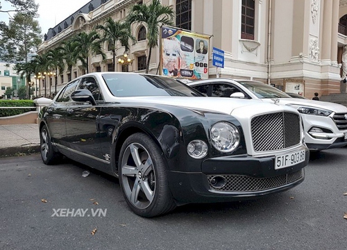 Chiêm ngưỡng "quý tộc Anh" Bentley Mulsanne Speed với "bộ cánh mới" trên phố Sài Gòn