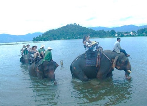 Ghé thăm hồ Lắk viên ngọc giữa đại ngàn Tây Nguyên