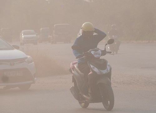 Hà Nội: Chúng ta chưa bao giờ "bức bối" vì vấn nạn ô nhiễm đến thế khi có đủ "combo" thủy ngân, bụi mịn và nguồn nước!