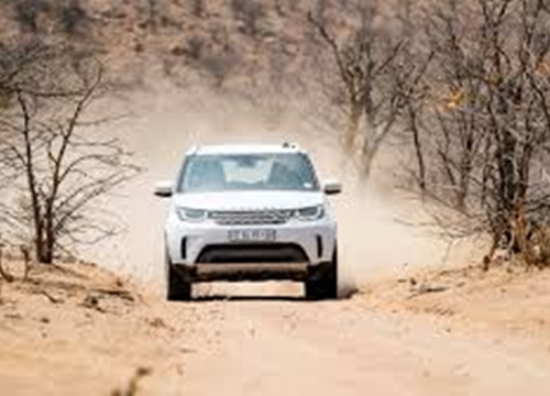 Khách Việt được chinh phục châu Phi cùng dàn Land Rover