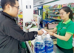 Saigon Co.op huy động gấp hàng nghìn lốc nước đóng chai phục vụ người dân Hà Nội