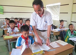 Tinh giản biên chế giáo viên: Mòn mỏi chờ... lời giải