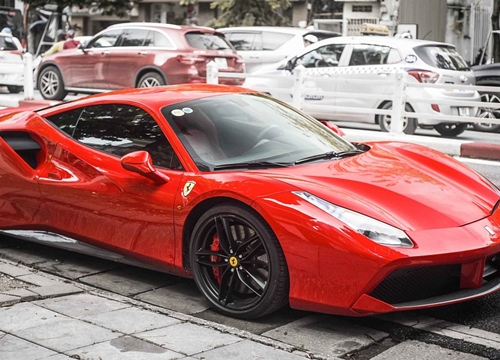 Ferrari 488 GTB của Tuấn Hưng giờ ra sao sau 1 năm gặp tai nạn?